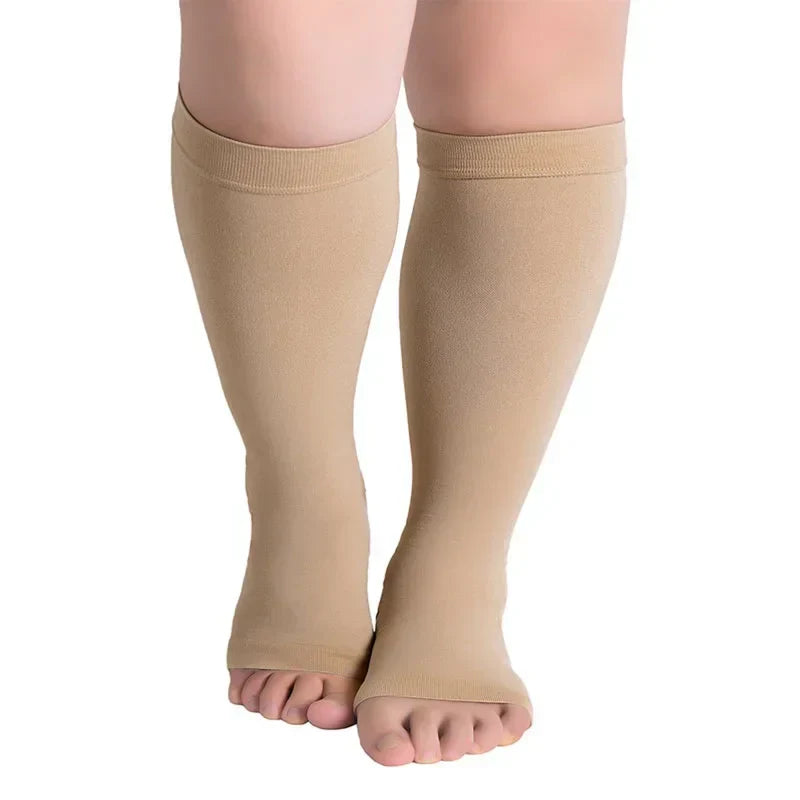 Compression stockings for blood circulation that relieve pain, varicose veins and fatigue.